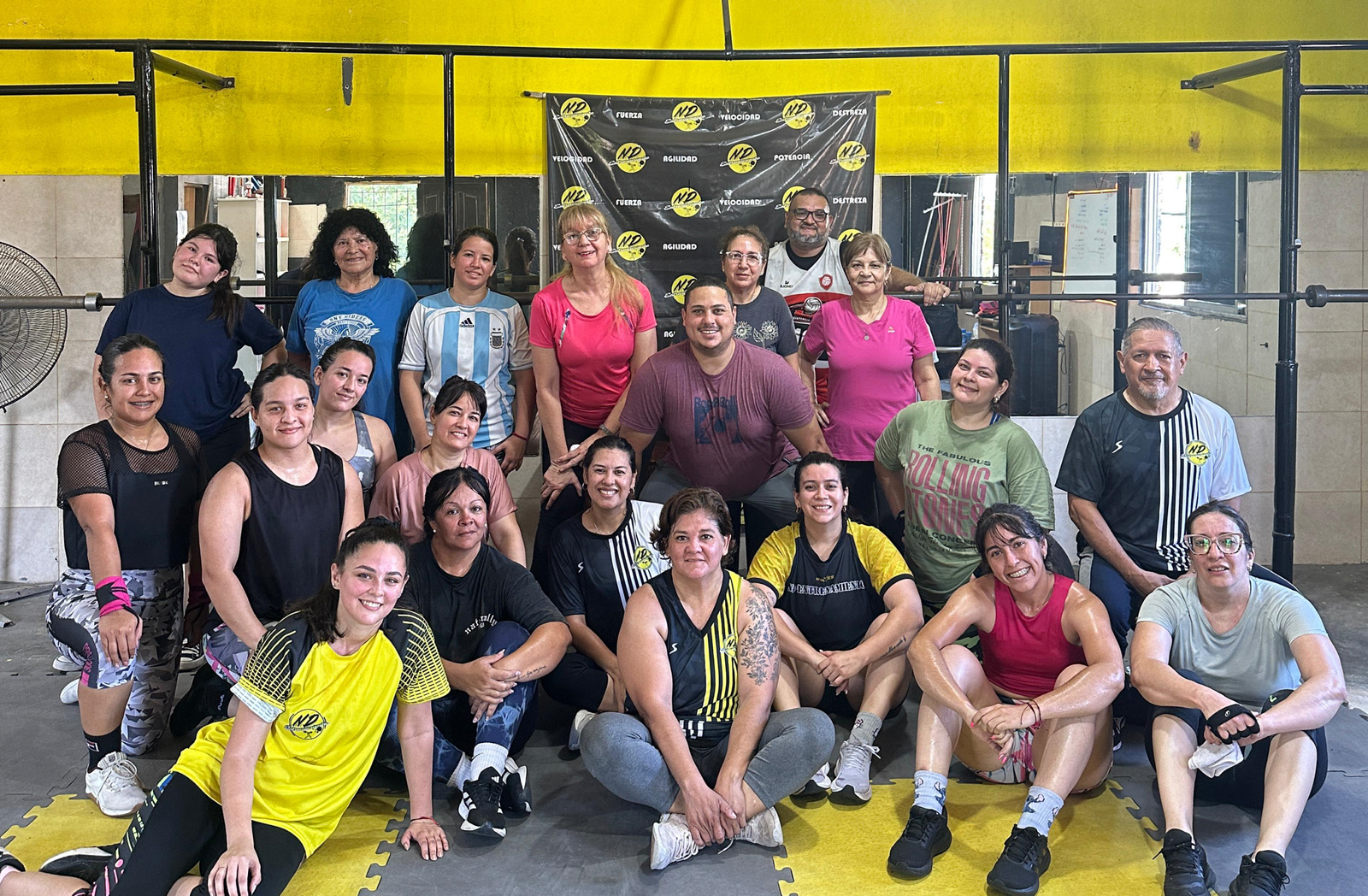 Grupo entrenando en ND Entrenamiento en Resistencia, Chaco